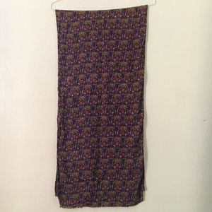 Gorgeous Saks Fifth Avenue 100% Silk Scarf